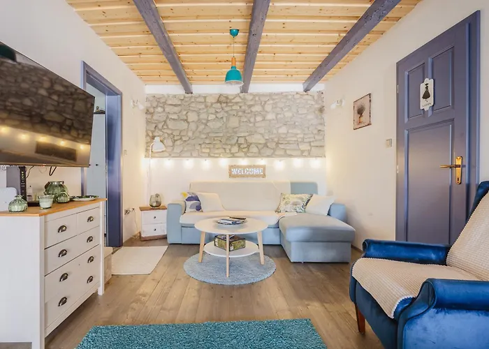 Kekbazalt Vendeghaz *